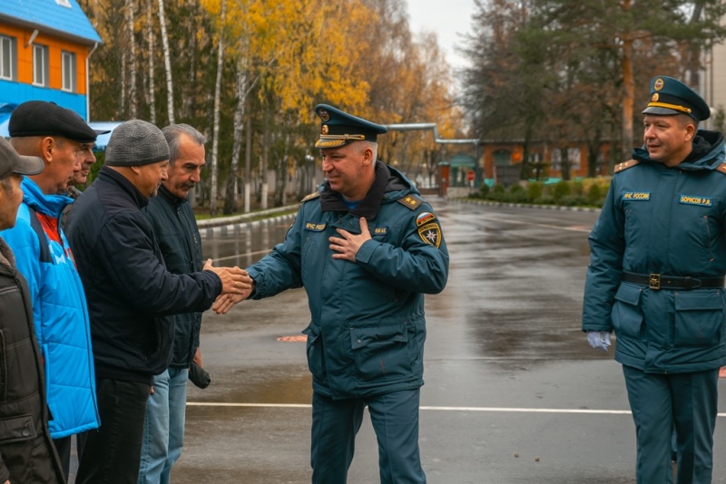 Торжественные мероприятия в связи с 67-й годовщиной образования Рузского центра обеспечения пунктов управления МЧС России и 103-й годовщиной образования войск связи.