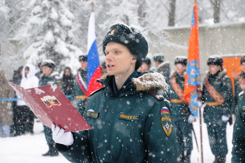 Личный состав вновь прибывшего пополнения  приведен к Военной присяге.