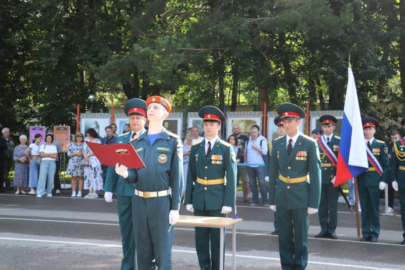 Торжественное мероприятие по приведению к военной присяге новобранцев.