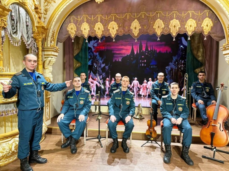 Военнослужащие по призыву посетили Национальный центр «Россия».