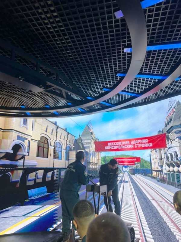 Военнослужащие по призыву посетили Национальный центр «Россия».