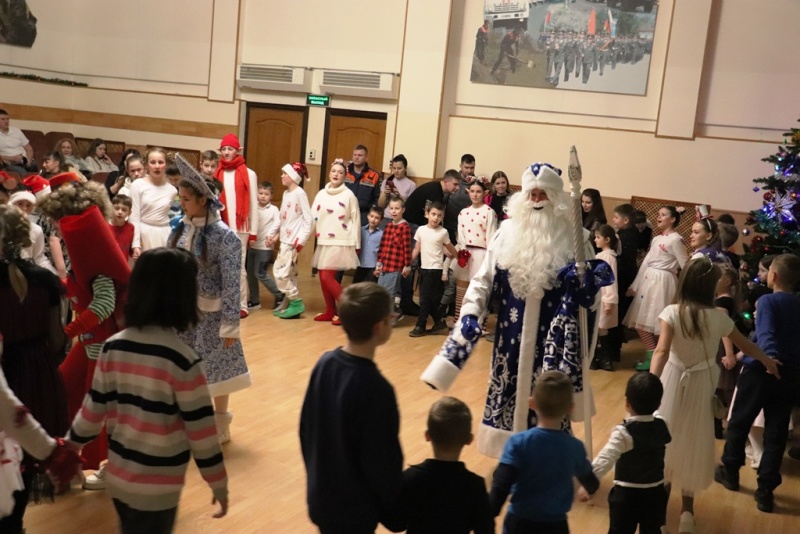 Детский Новогодний утренник.