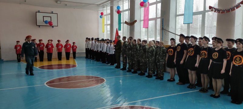 Смотр строя и песни, посвященный Дню защитника Отечества проведен в Старорузской средней школе.