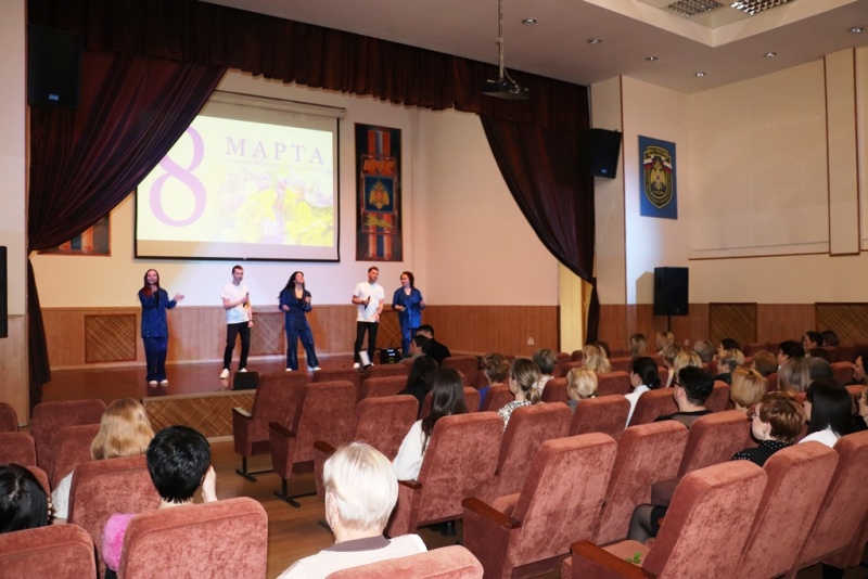 В центре прошло торжественное мероприятие, приуроченное к Международному женскому дню!