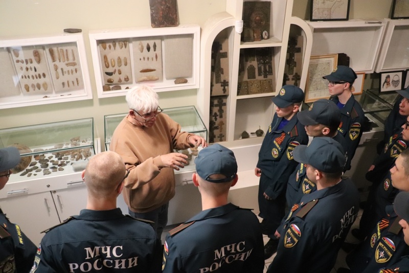 Военнослужащие по призыву посетили музей-клуб «Скирмановские высоты».