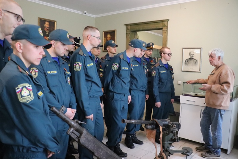 Военнослужащие по призыву посетили музей-клуб «Скирмановские высоты».
