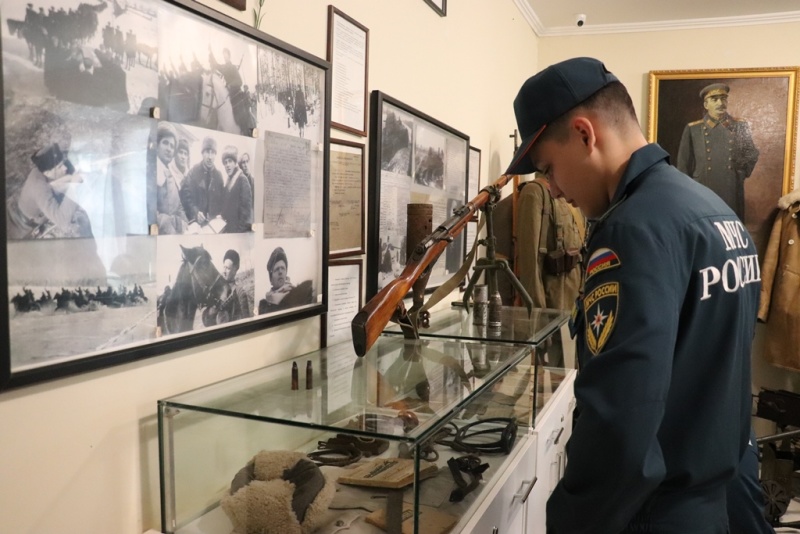 Военнослужащие по призыву посетили музей-клуб «Скирмановские высоты».