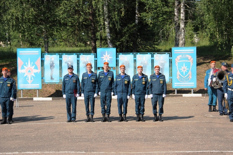 Приведение к военной присяге вновь прибывшего пополнения призыва весна-лето 2018 г 