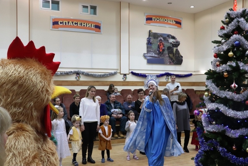 Детский новогодний утренник 