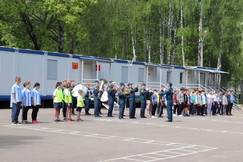 Церемония открытия военно-спортивных игр «Зарница».