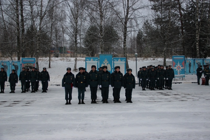 Приведение к военной присяге вновь прибывшего пополнения призыва осень-зима 2017 г 