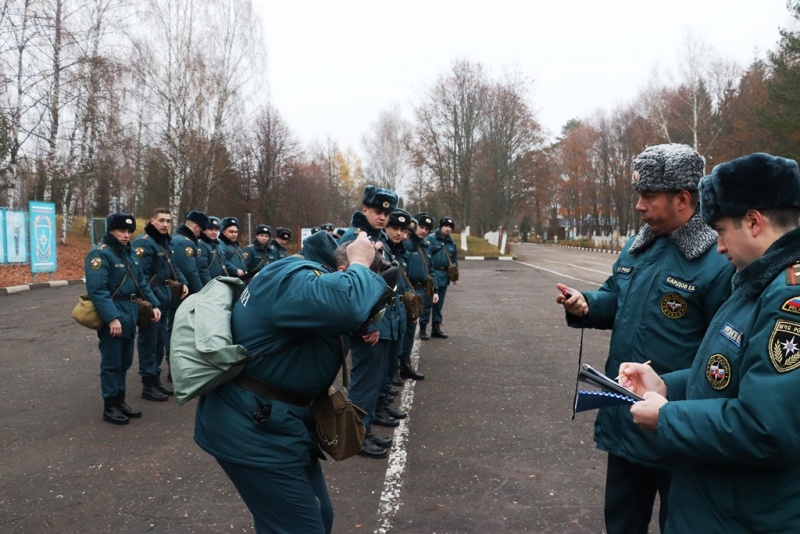 Проведение испытаний военнослужащих спасательных воинских формирований на присвоение, изменение и лишение классной квалификации.