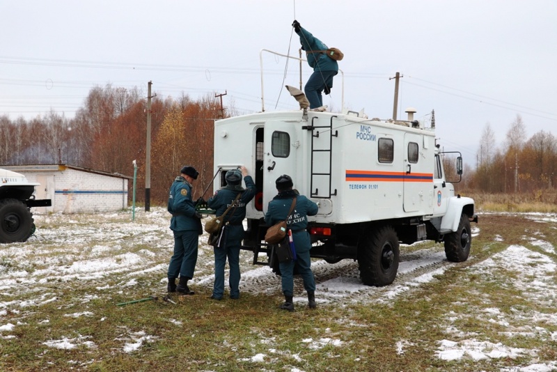 Проведение испытаний военнослужащих спасательных воинских формирований на присвоение, изменение и лишение классной квалификации.